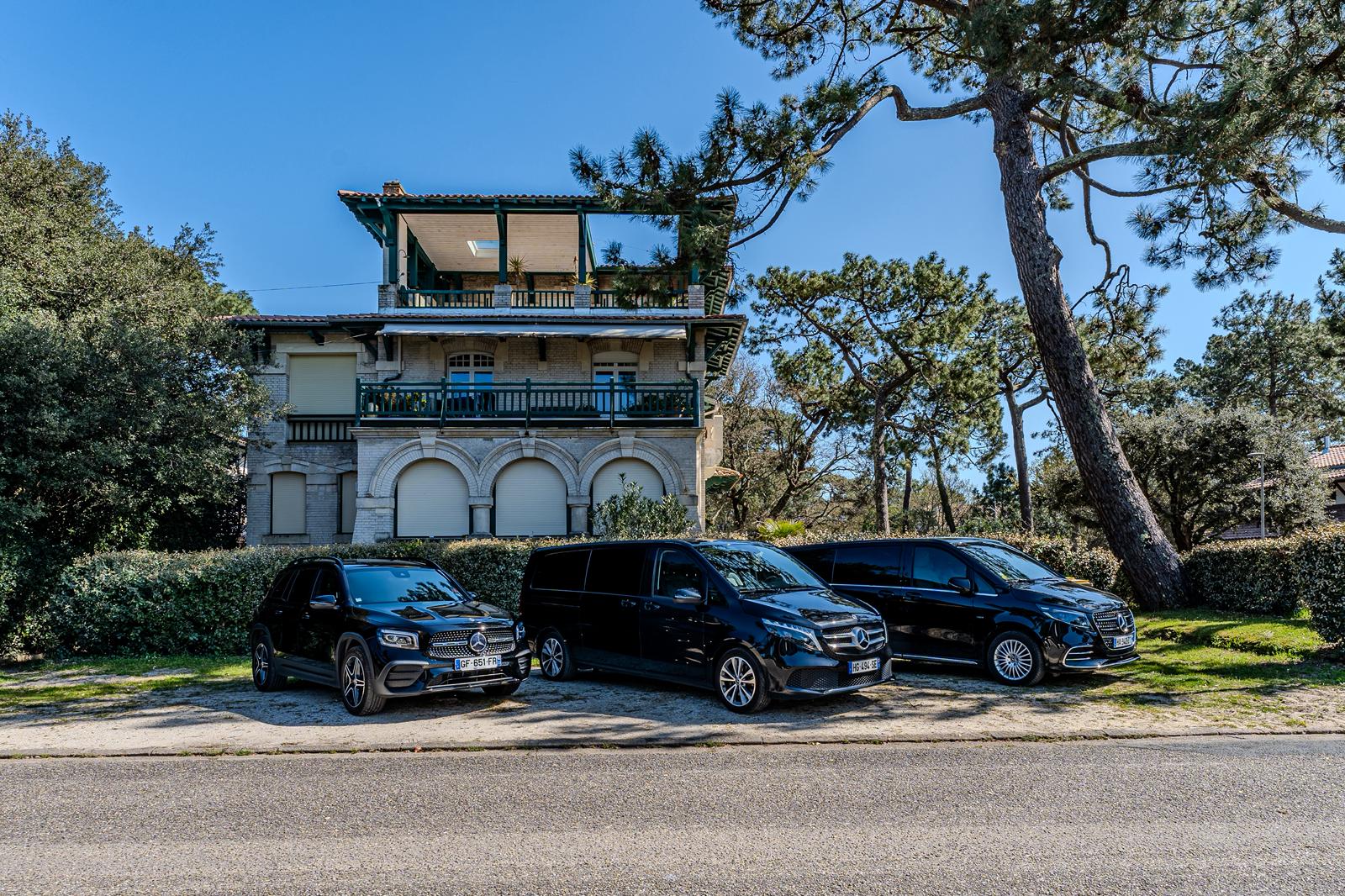 Flotte complète Mercedes DRIIV'ME devant une villa du Bassin d'Arcachon