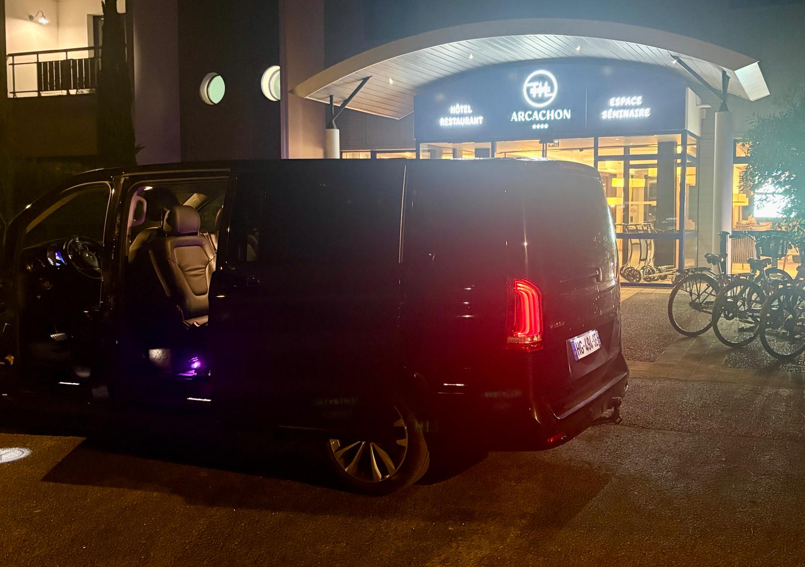 Mercedes DRIIV'ME en soirée — chauffeur privé disponible 7j/7